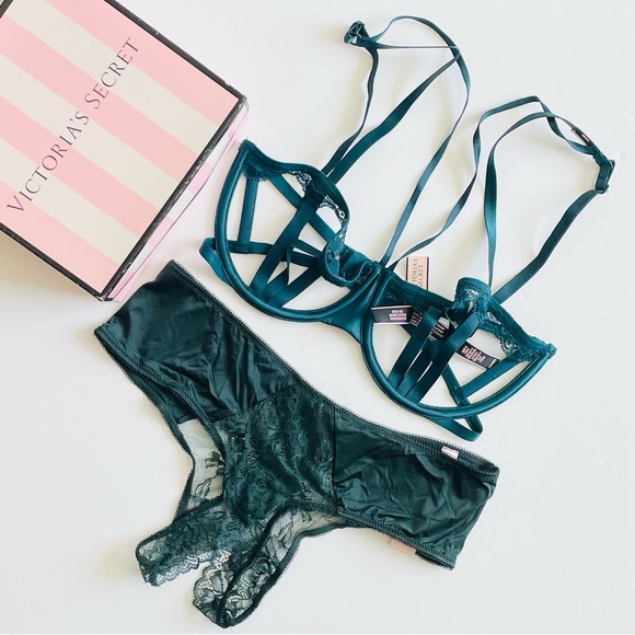 32D SMALL Victoria’s Secret green bra set - Picture 1 of 7